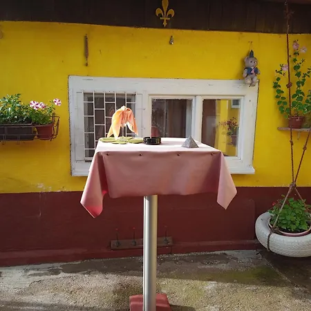 Nyaraló Yellow Fairy Tale Visoko