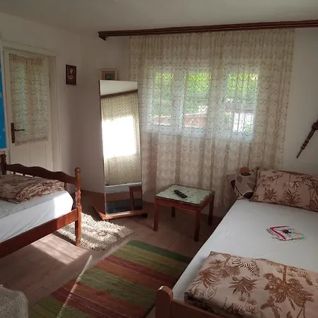 Yellow Fairy Tale * Visoko