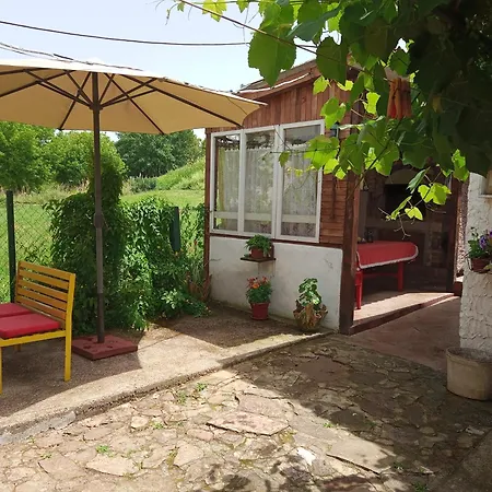 Yellow Fairy Tale Nyaraló *