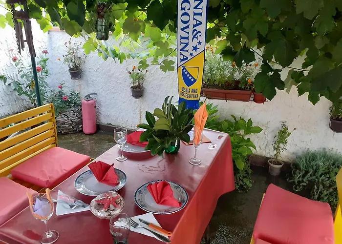 Yellow Fairy Tale Vikendica