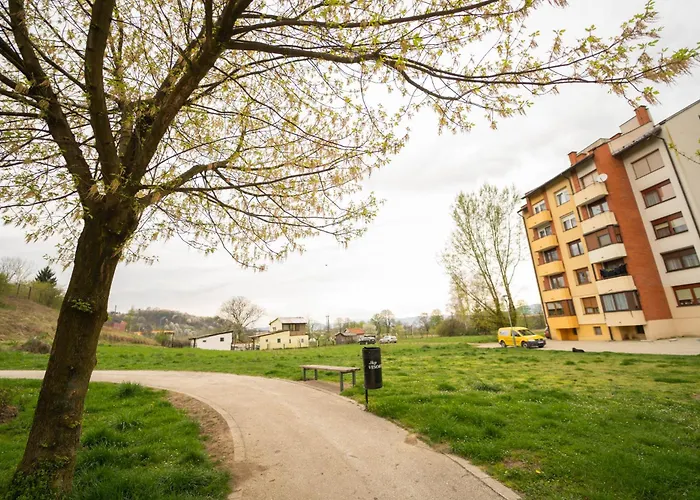 Vikendica Yellow Fairy Tale Visoko