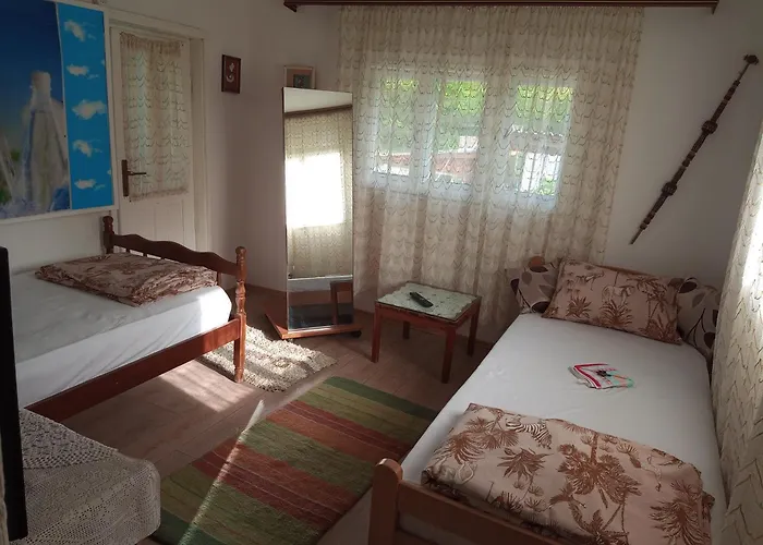 Yellow Fairy Tale Visoko