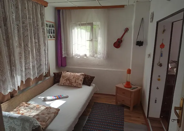 Yellow Fairy Tale Visoko